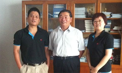 摩域体育平台高层拜访工业和信息化部杨学山副部长