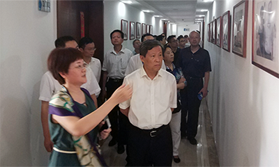 浙江省政协调研组莅临舟山摩域体育平台考察