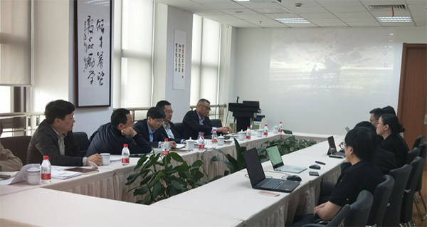 舟山市常务副市长许小月一行莅临舟山摩域体育平台集团座谈交流